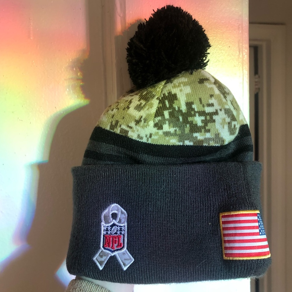 NWT NFL Camouflage Beanie - Picture 3 of 4